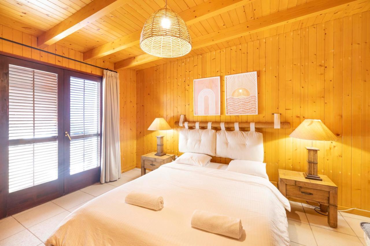 Oasis Villas Complex カラ・ロンガ エクステリア 写真