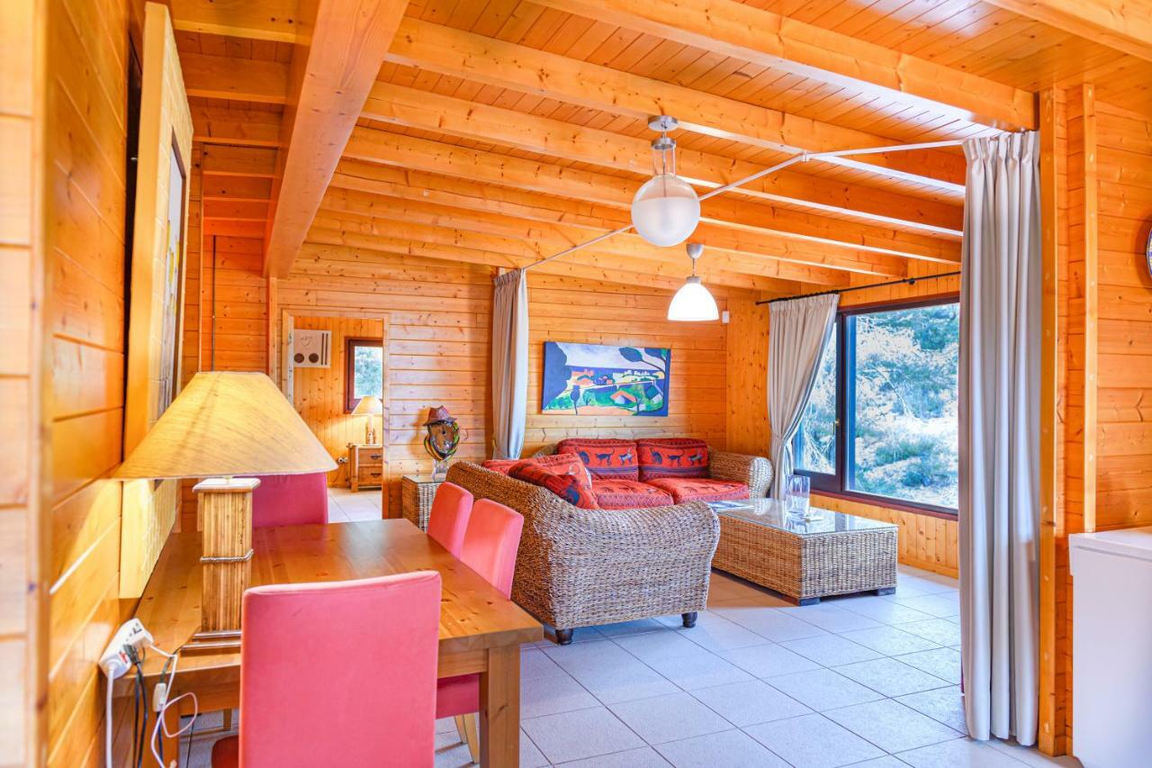 Oasis Villas Complex カラ・ロンガ エクステリア 写真