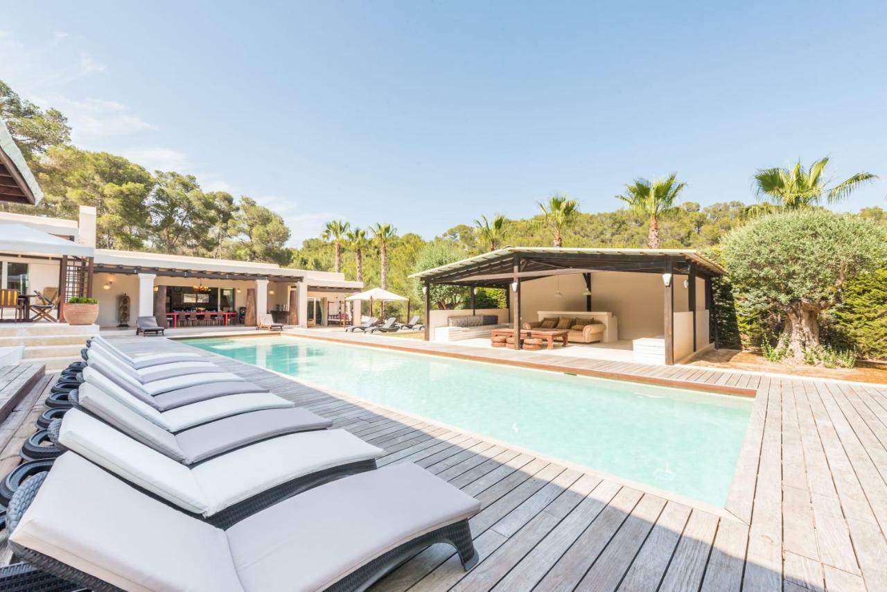 Oasis Villas Complex カラ・ロンガ エクステリア 写真